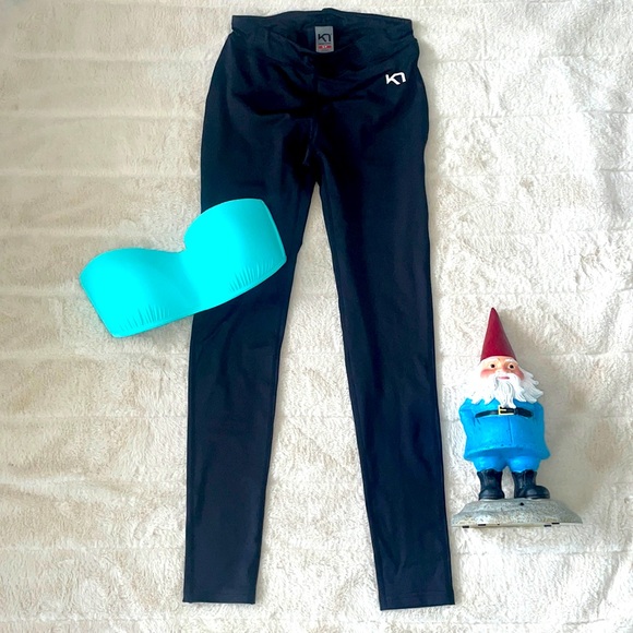 Kari Traa SPF 50 Leggings - Picture 3 of 10